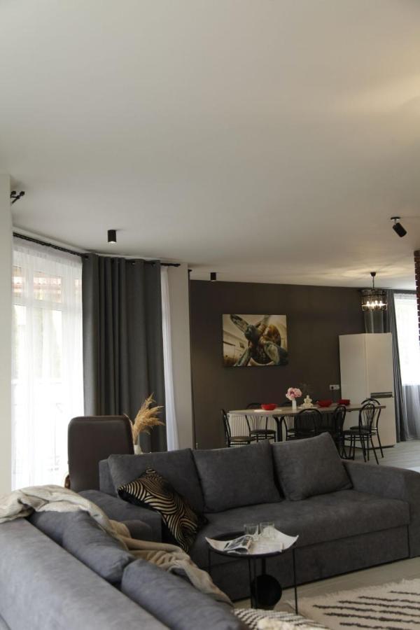 Uzhorod 3 Room Lovely House Εξωτερικό φωτογραφία