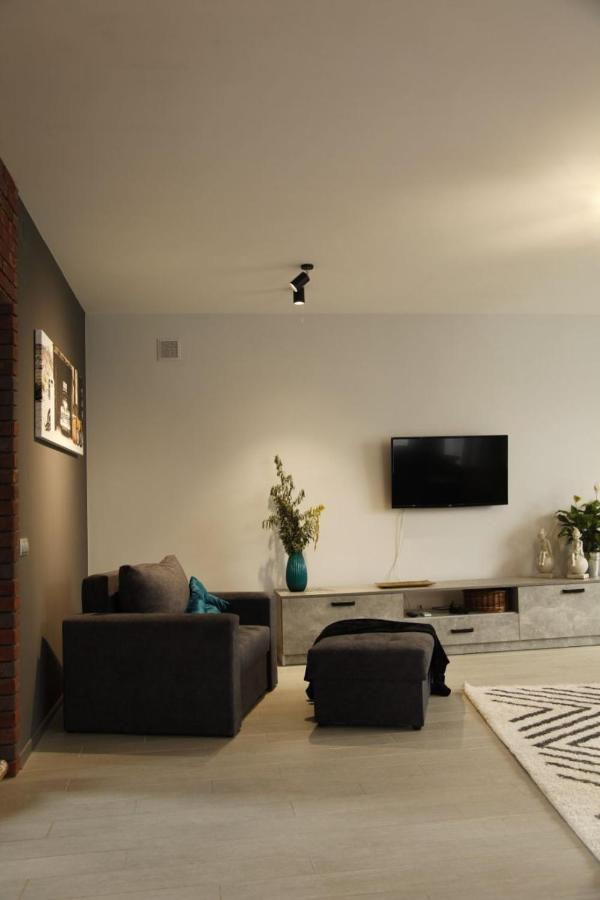 Uzhorod 3 Room Lovely House Εξωτερικό φωτογραφία