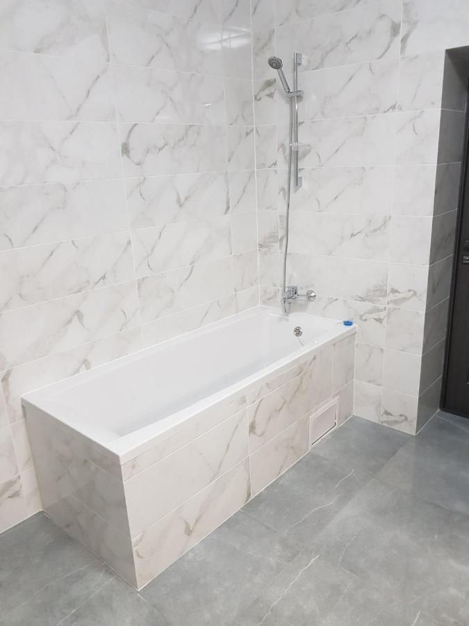 Uzhorod 3 Room Lovely House Εξωτερικό φωτογραφία