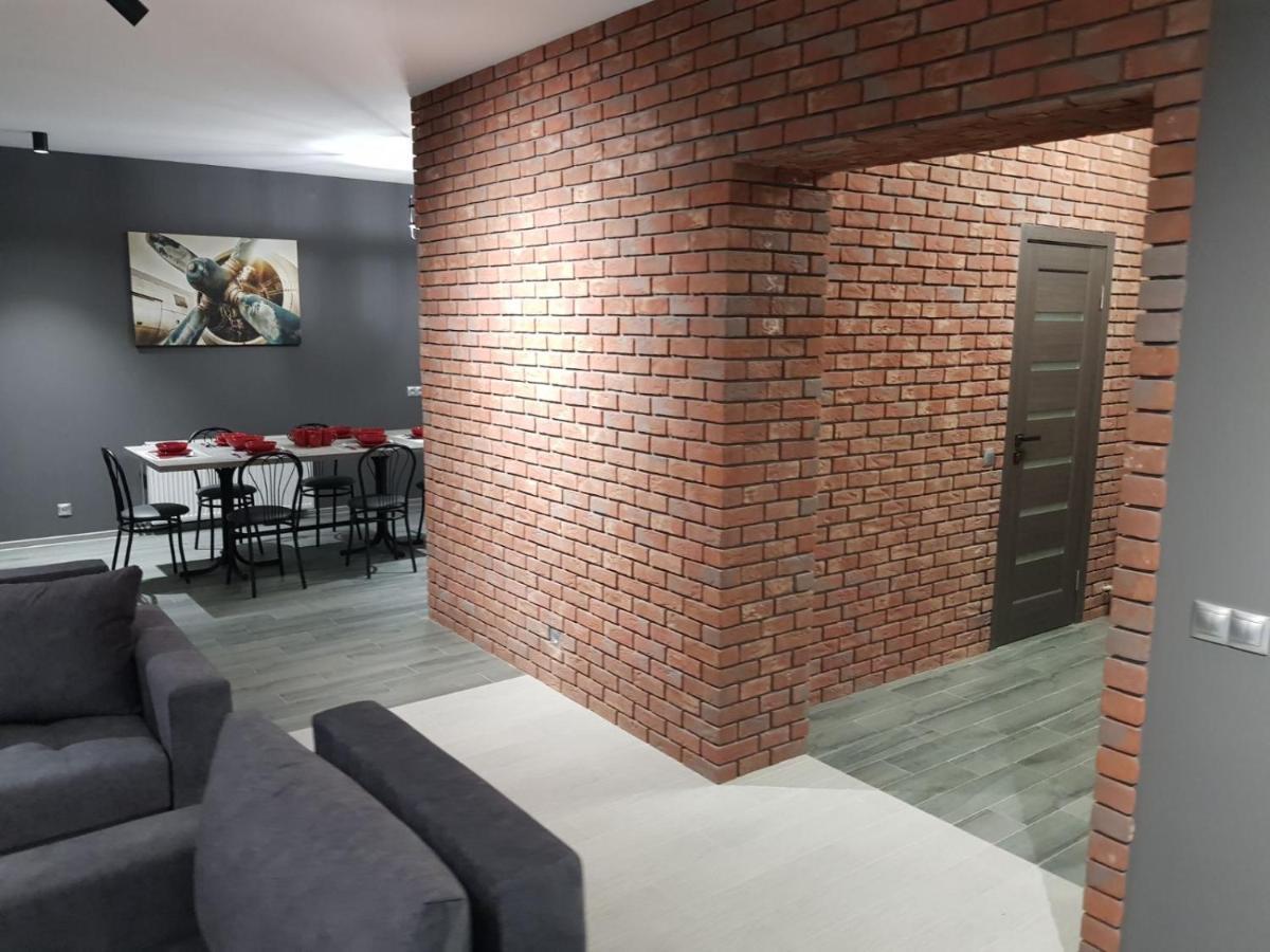Uzhorod 3 Room Lovely House Εξωτερικό φωτογραφία